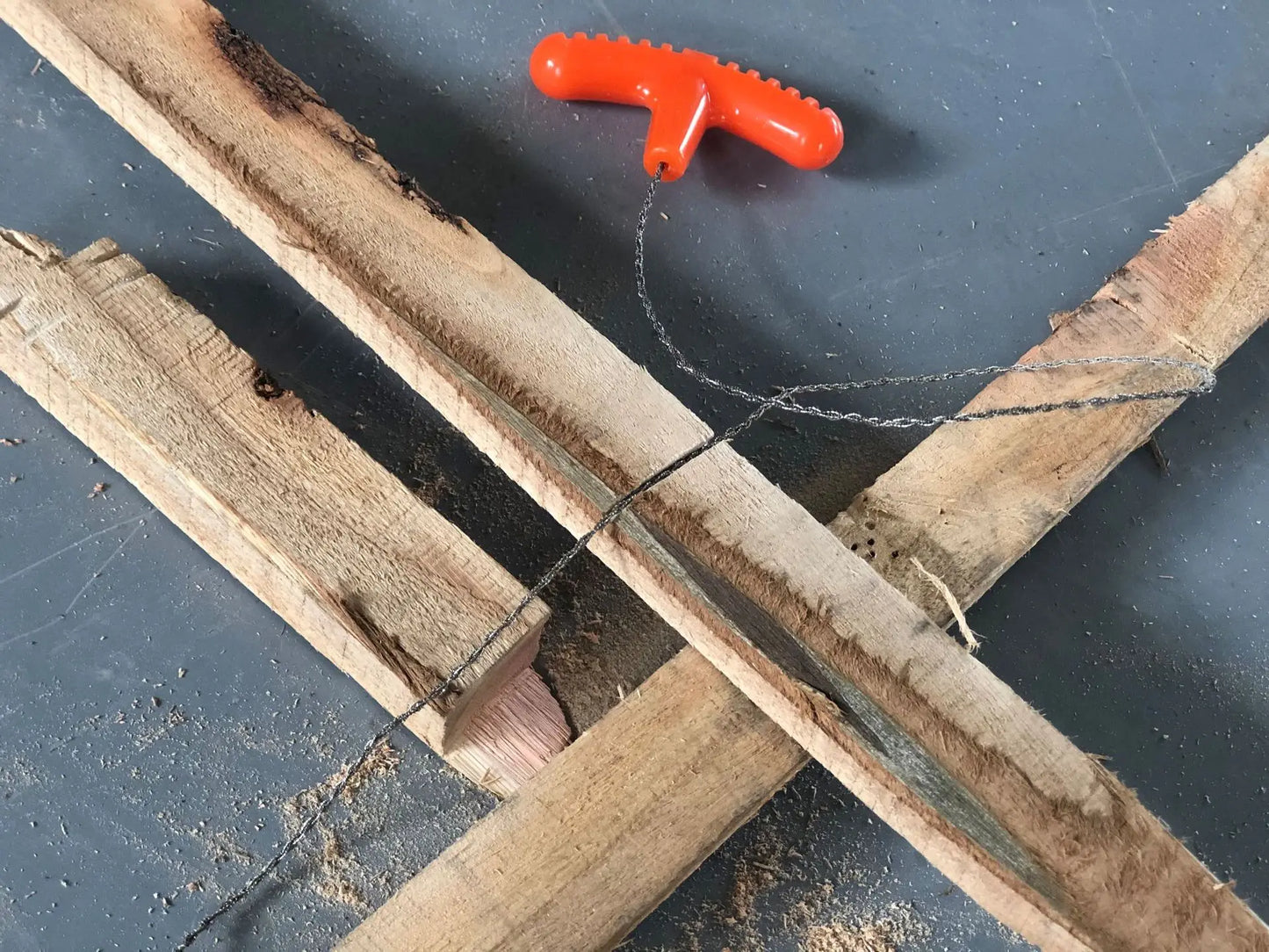 Survival Wire Saw